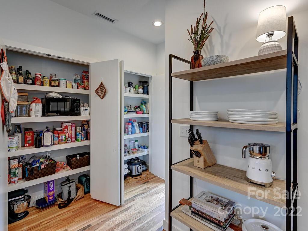 52 Busbee View Road Asheville NC 28803