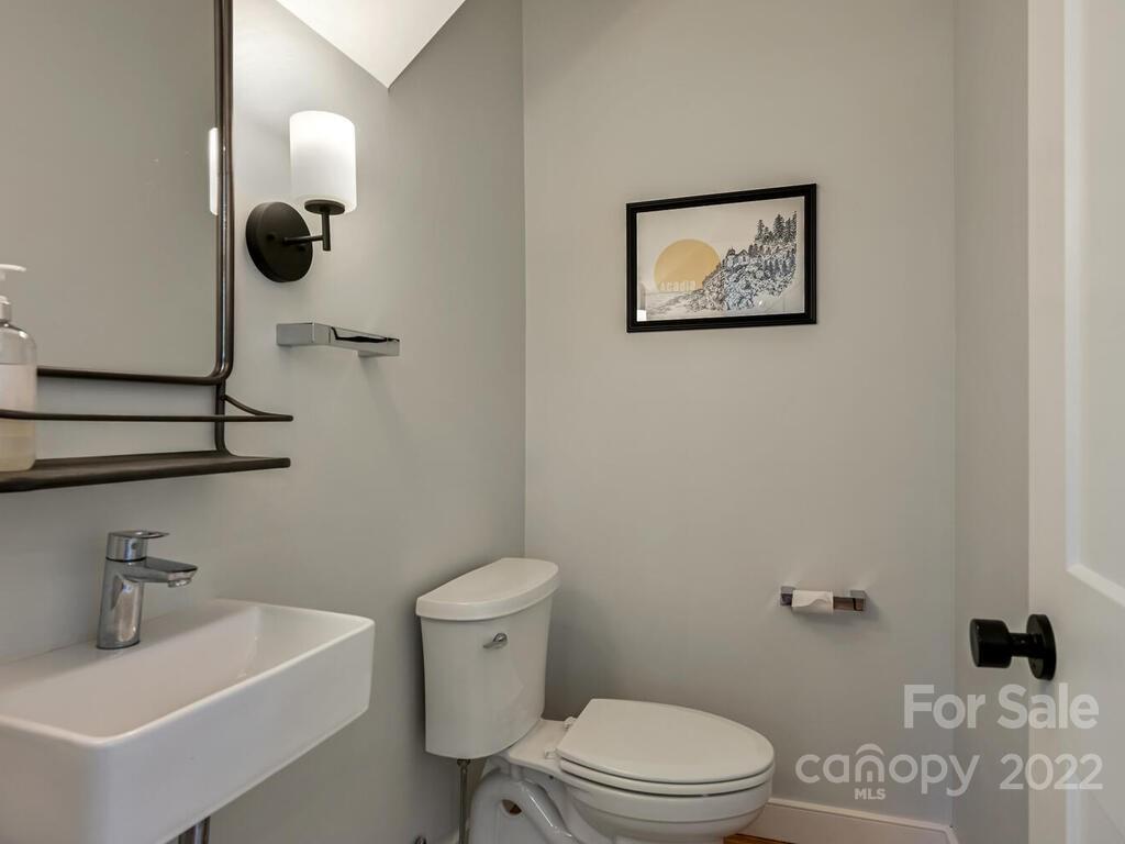 52 Busbee View Road Asheville NC 28803