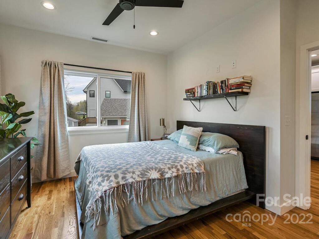 52 Busbee View Road Asheville NC 28803