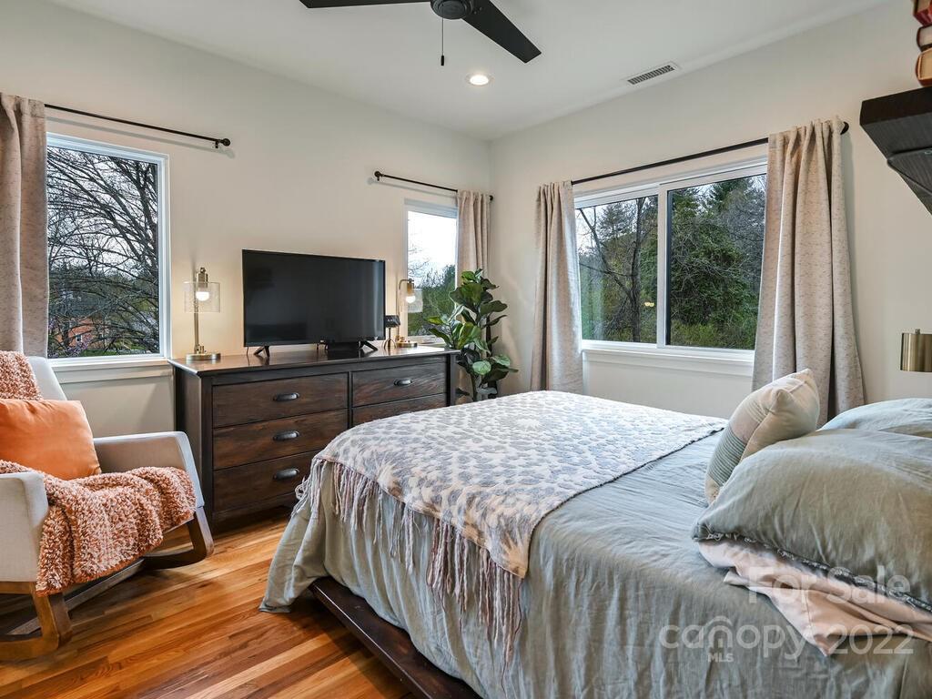 52 Busbee View Road Asheville NC 28803