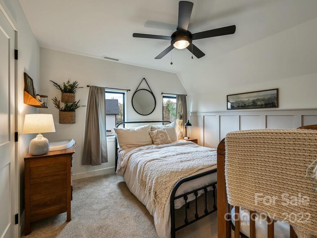 52 Busbee View Road Asheville NC 28803
