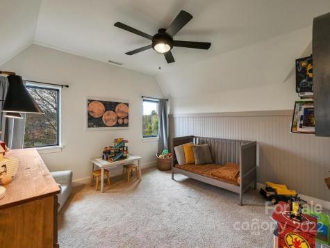 52 Busbee View Road Asheville NC 28803