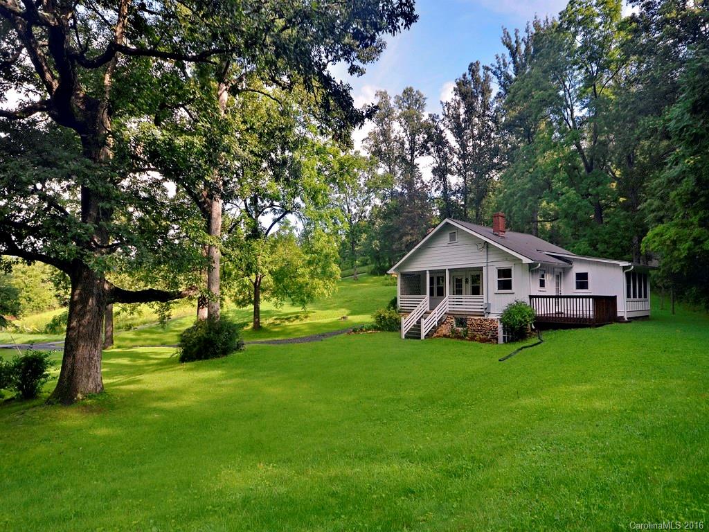 19 Whiteash Farm Trail Fairview NC 28730