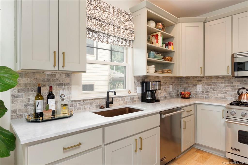 8 Grandview Drive Asheville NC 28806