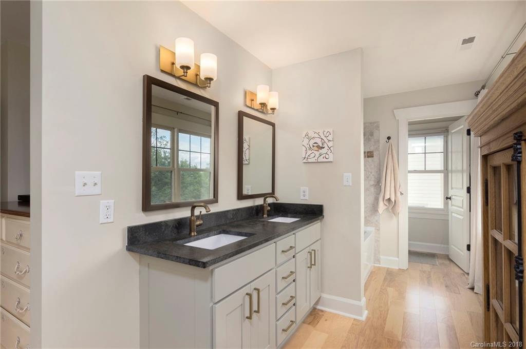 8 Grandview Drive Asheville NC 28806