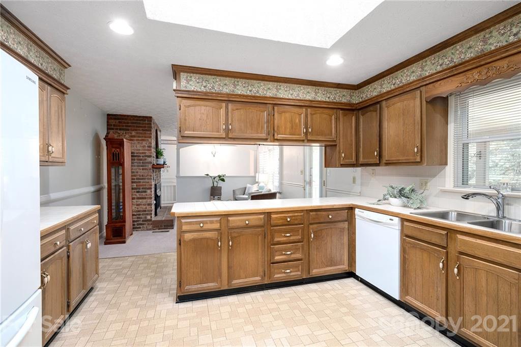 15 Buckner Way Fairview NC 28730