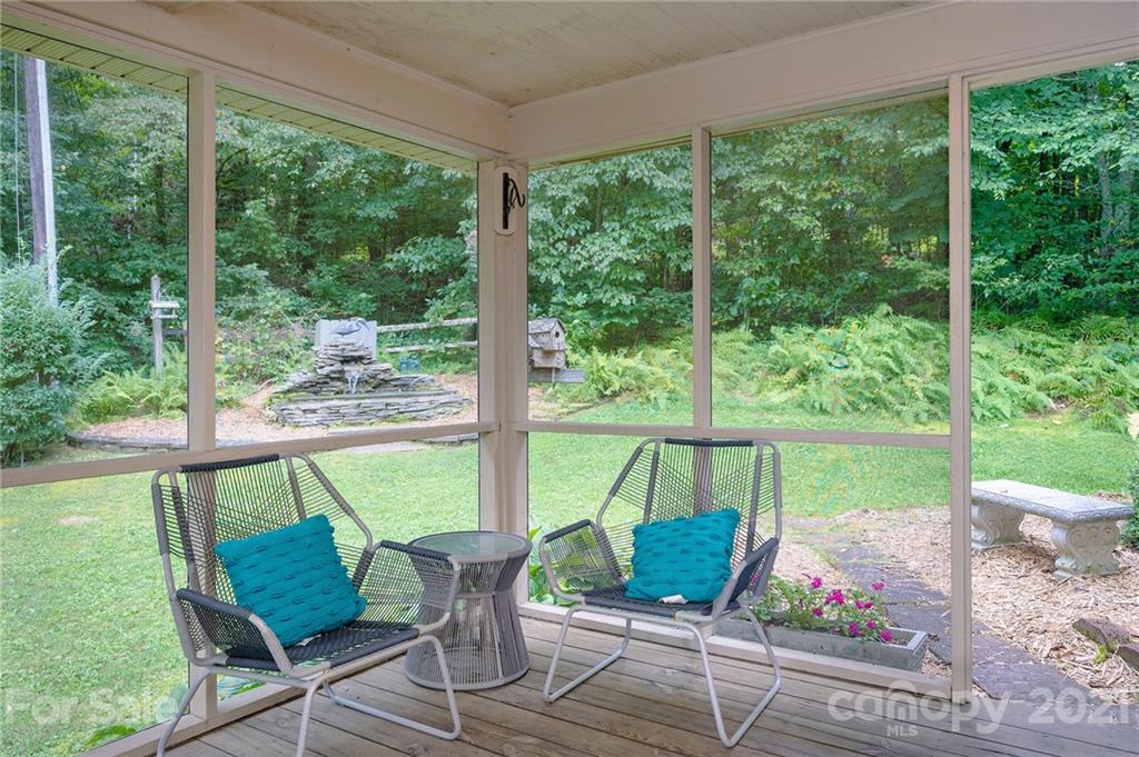 15 Buckner Way Fairview NC 28730