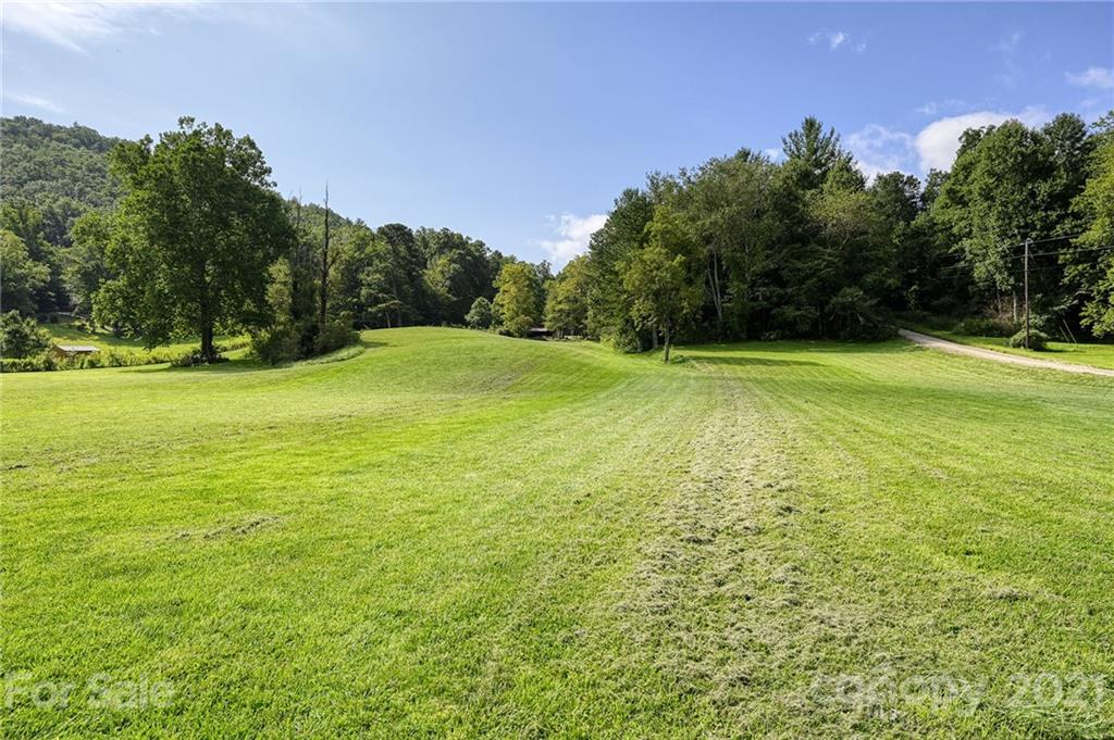 15 Buckner Way Fairview NC 28730