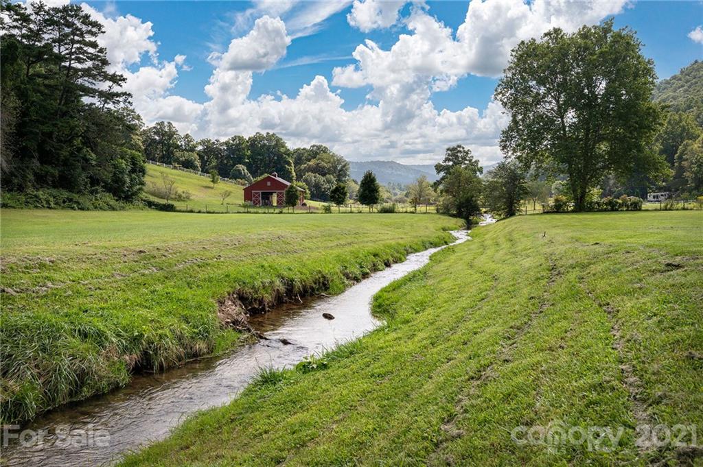 15 Buckner Way Fairview NC 28730