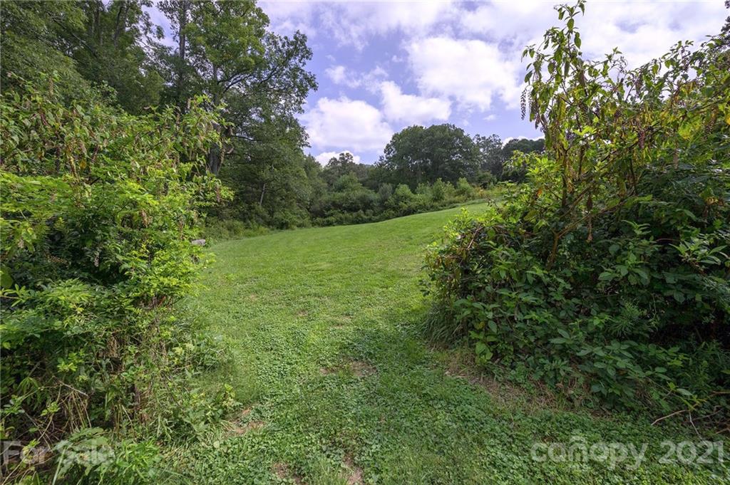 15 Buckner Way Fairview NC 28730