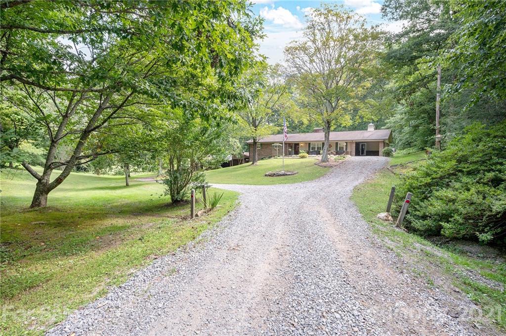 15 Buckner Way Fairview NC 28730
