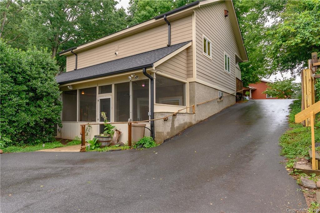 37 Green Oak Road Asheville NC 28804