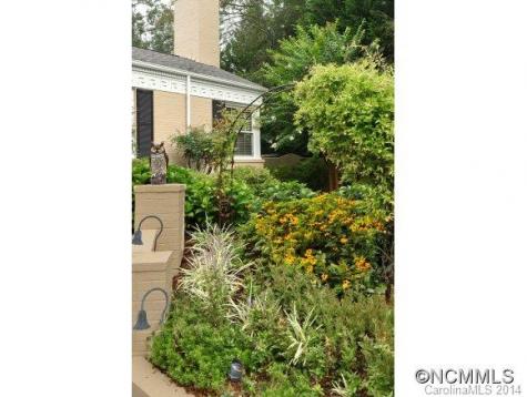 5 Pine Tree Circle Asheville NC 28804