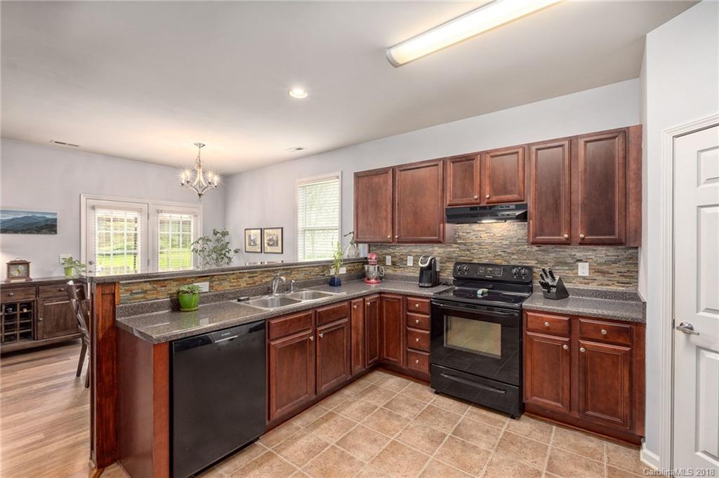 3 Woodthorn Road Weaverville NC 28787