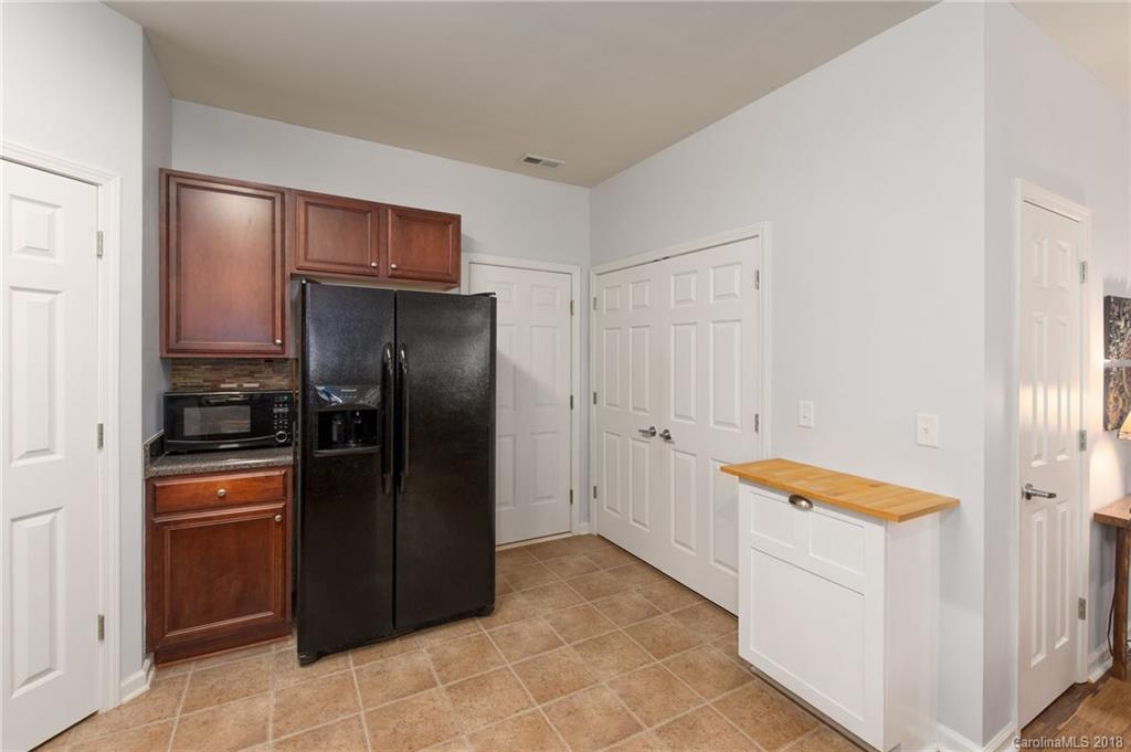3 Woodthorn Road Weaverville NC 28787
