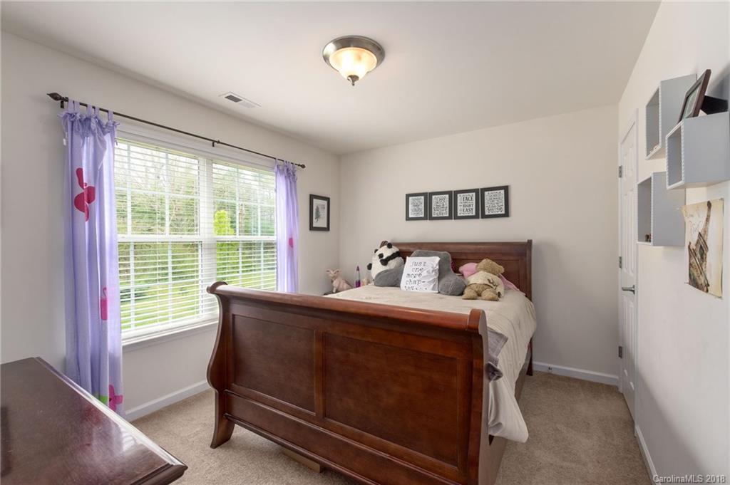3 Woodthorn Road Weaverville NC 28787