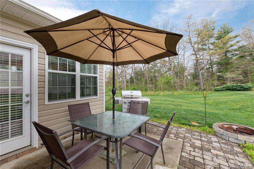 3 Woodthorn Road Weaverville NC 28787