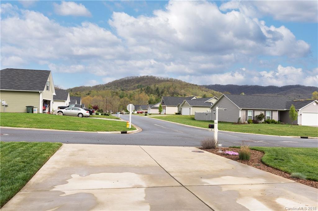3 Woodthorn Road Weaverville NC 28787