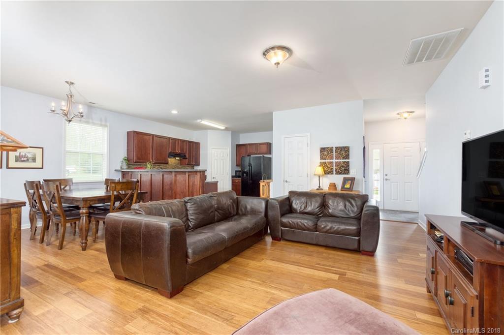 3 Woodthorn Road Weaverville NC 28787