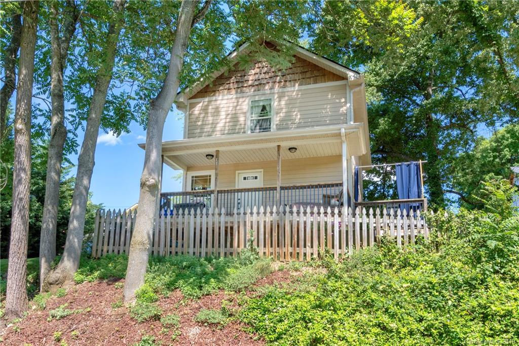 11 Annie Street Asheville NC 28806