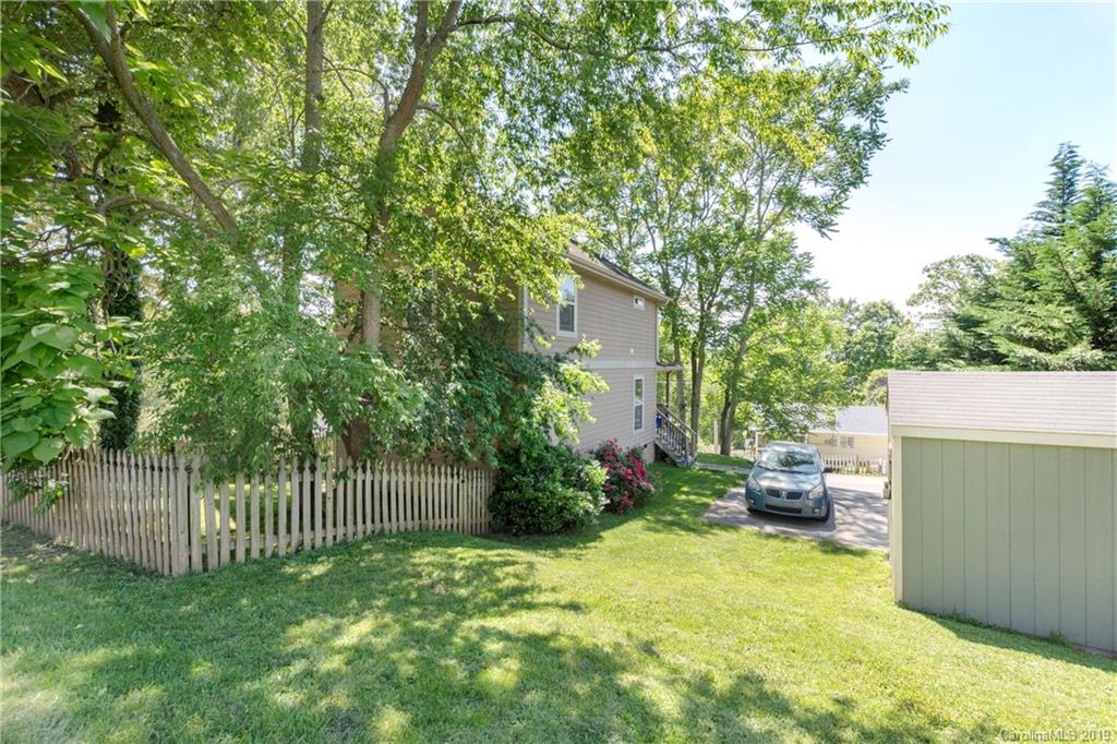 11 Annie Street Asheville NC 28806