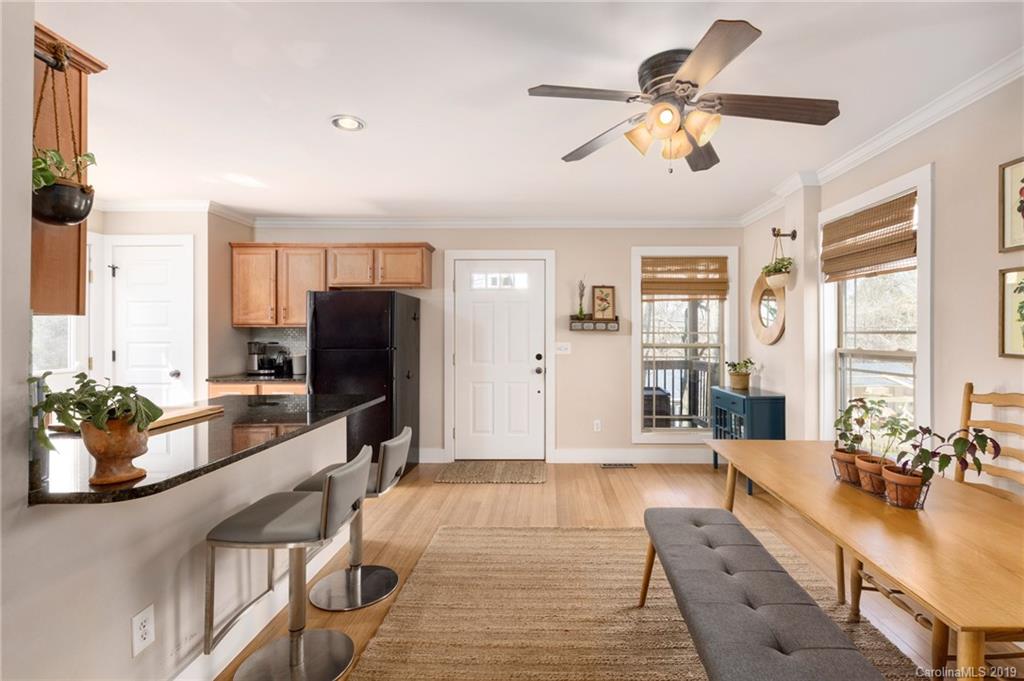11 Annie Street Asheville NC 28806