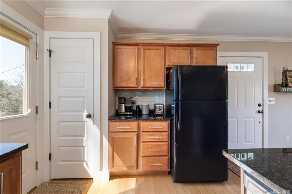 11 Annie Street Asheville NC 28806