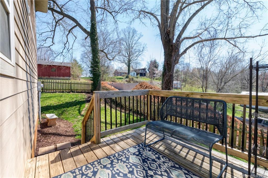 11 Annie Street Asheville NC 28806