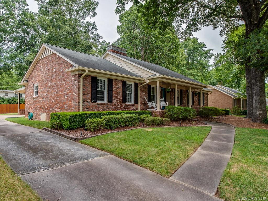 1313 Redcoat Drive Charlotte NC 28211