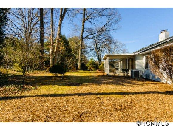 23 Deanwood Circle Asheville NC 28803