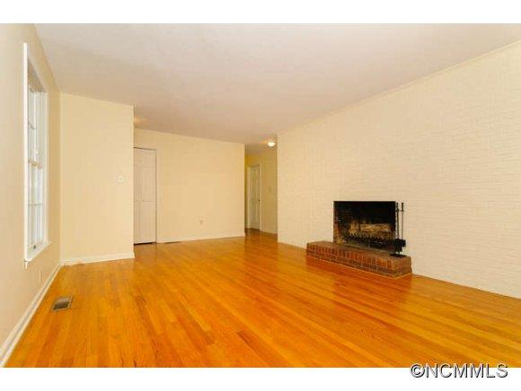 23 Deanwood Circle Asheville NC 28803
