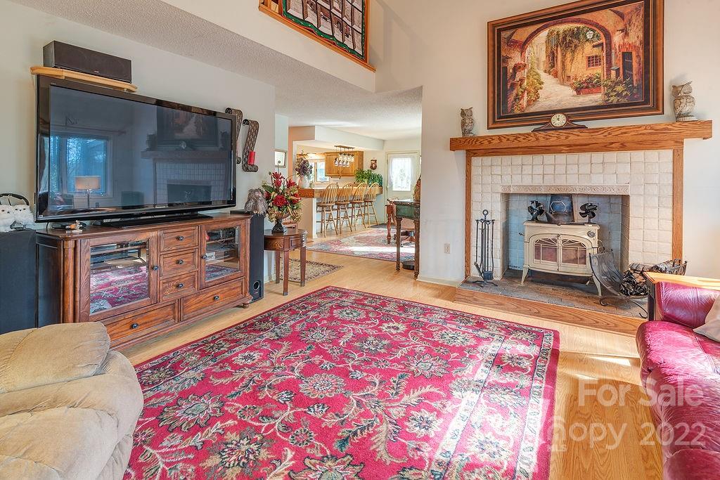 427 Shadowwood Drive Leicester NC 28748