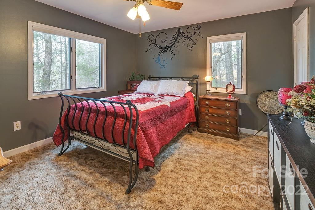 427 Shadowwood Drive Leicester NC 28748
