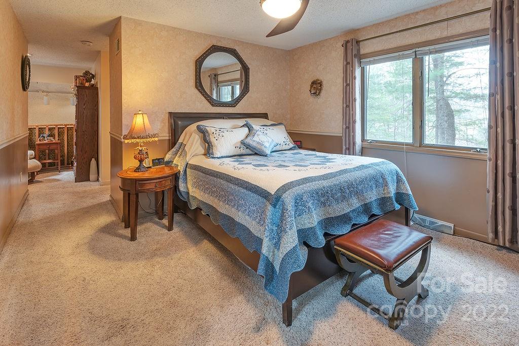 427 Shadowwood Drive Leicester NC 28748
