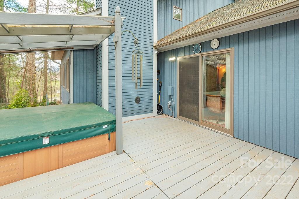 427 Shadowwood Drive Leicester NC 28748