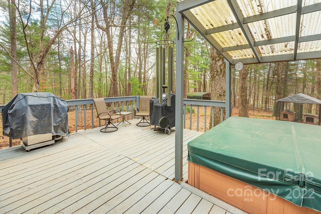 427 Shadowwood Drive Leicester NC 28748