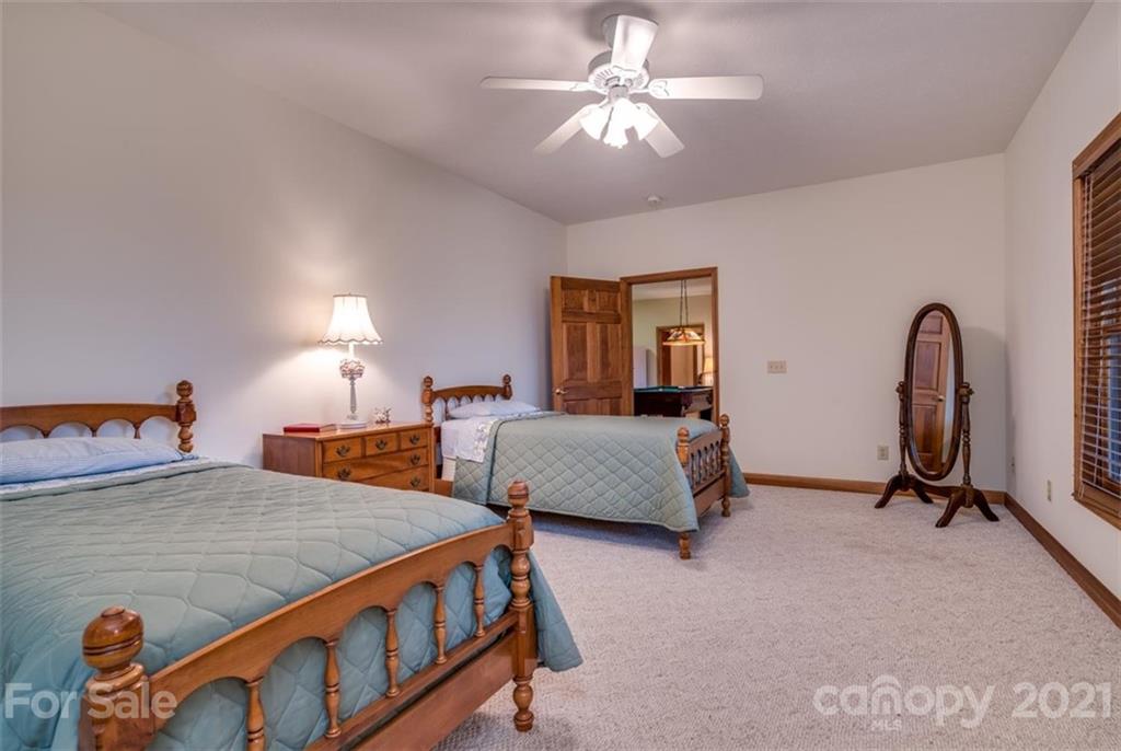 1169 Laurel Ridge Drive Waynesville NC 28786