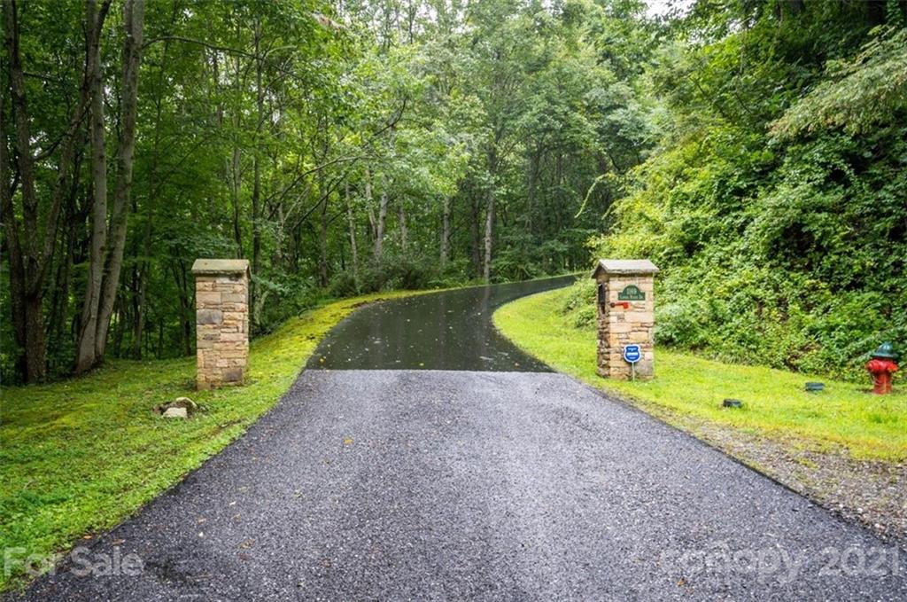 1169 Laurel Ridge Drive Waynesville NC 28786