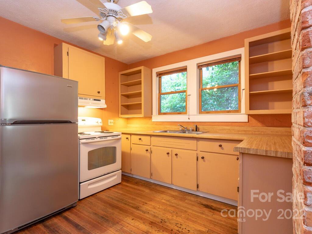 129 Hudson Street Asheville NC 28806