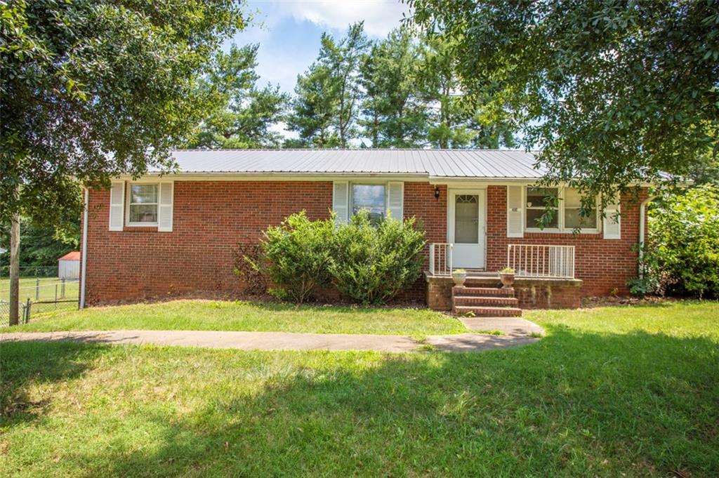 492 23rd Avenue Drive Ne Hickory NC 28601