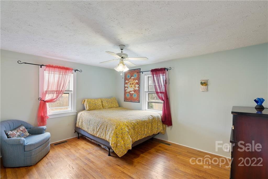 5 Smith Graveyard Road Asheville NC 28806