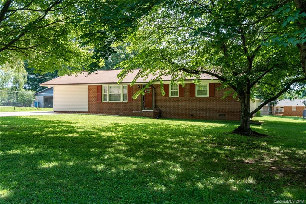 1484 17th Street Drive Ne Hickory NC 28601