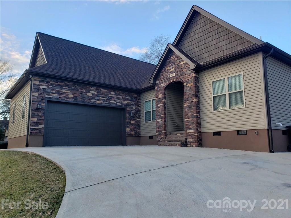 134 15th Avenue NW Hickory NC 28601