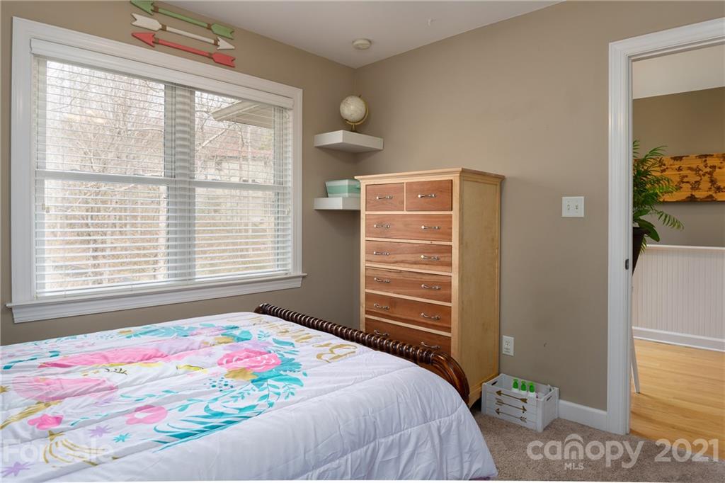 34 Gollum Drive Fairview NC 28730