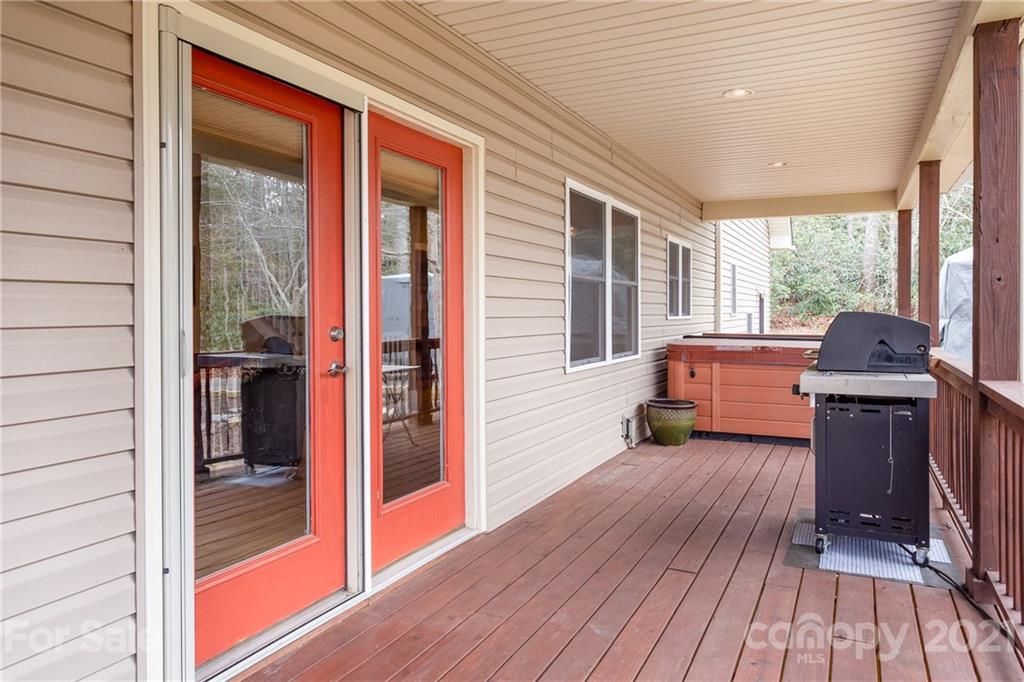 34 Gollum Drive Fairview NC 28730