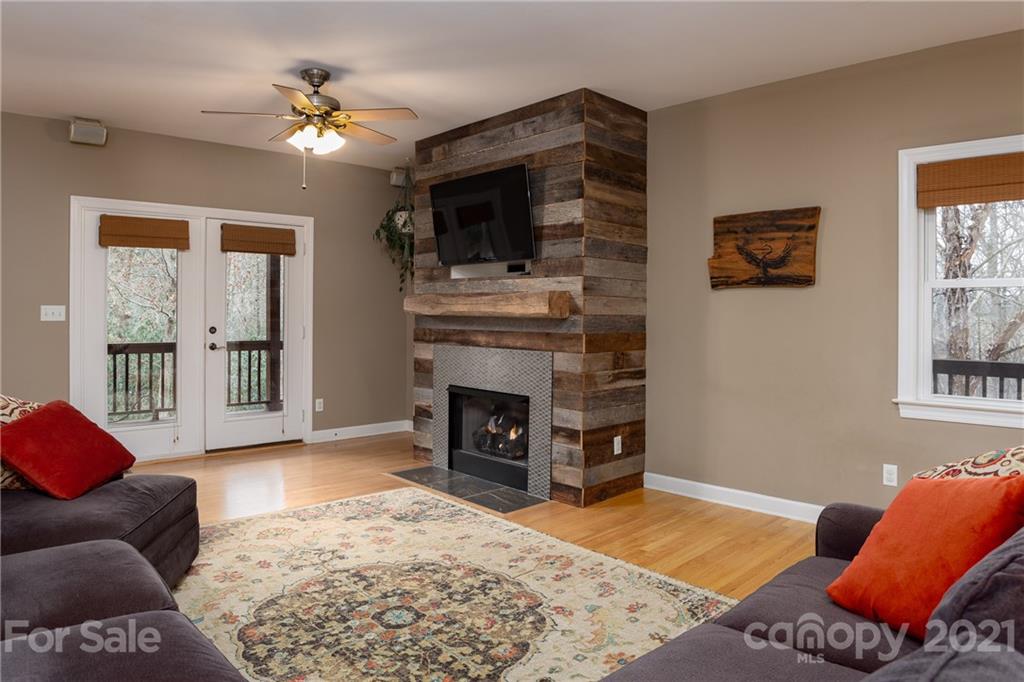 34 Gollum Drive Fairview NC 28730