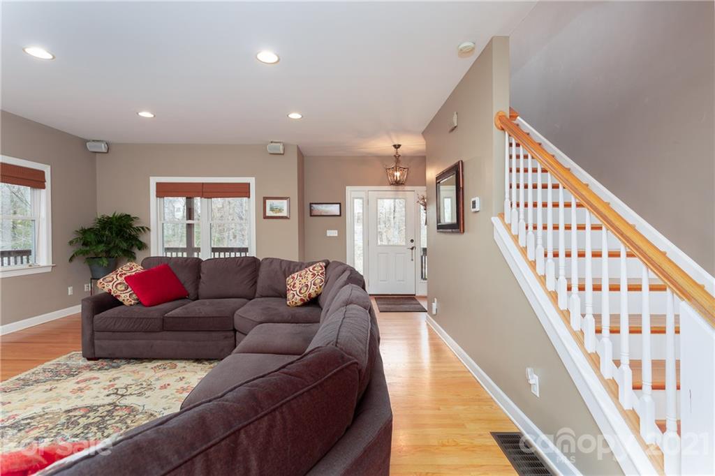 34 Gollum Drive Fairview NC 28730