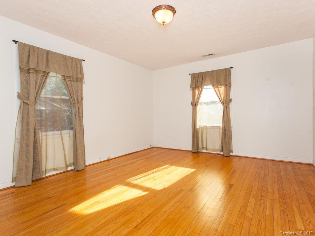 21 Audubon Drive Asheville NC 28804