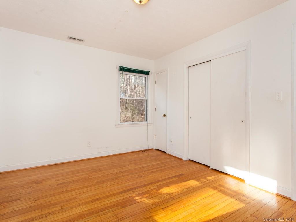 21 Audubon Drive Asheville NC 28804