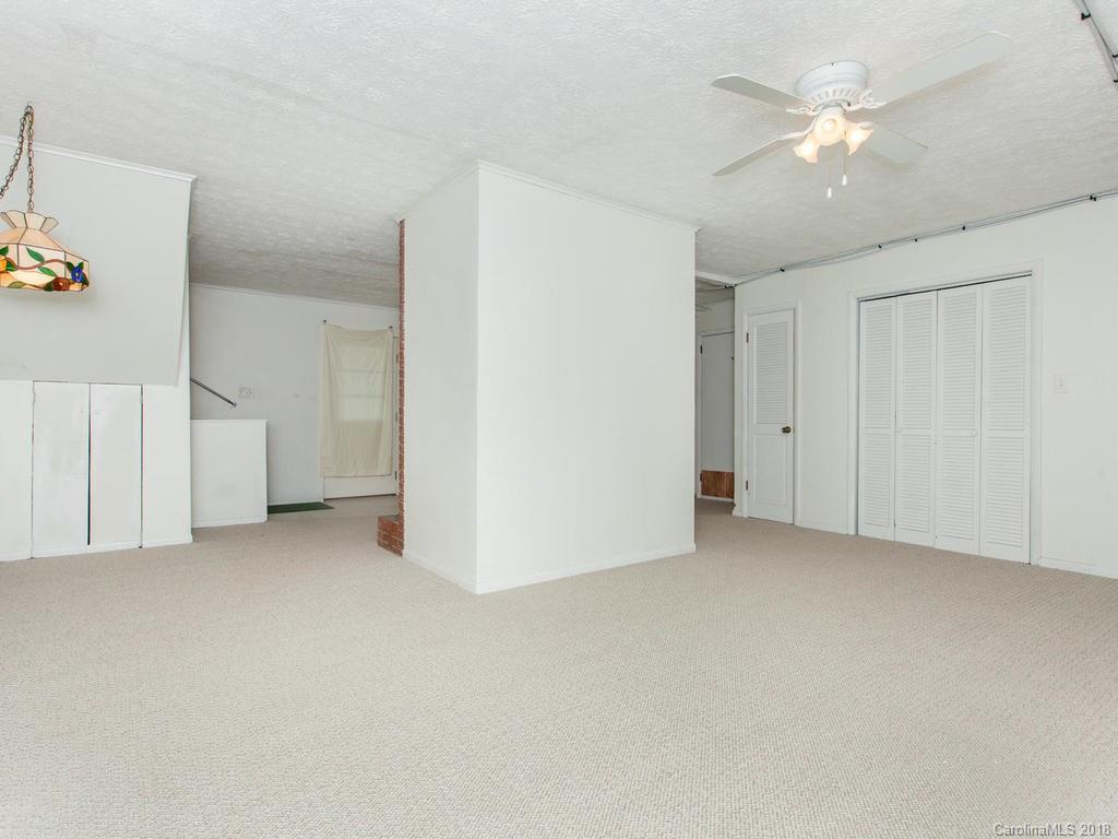 21 Audubon Drive Asheville NC 28804